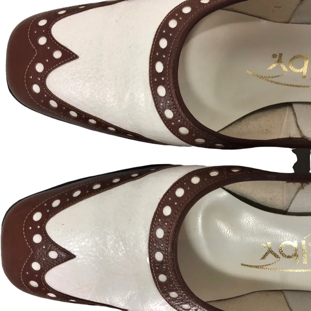 Vintage Selby Tornado Toast Wingtip Toe Shoes Size 8 Brown and White